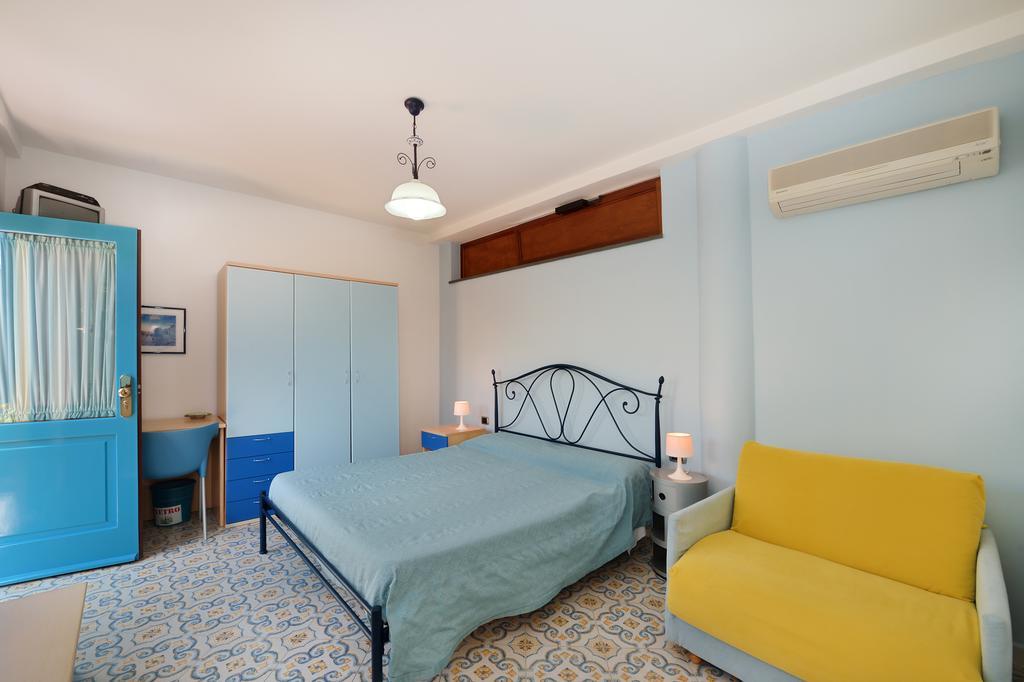 La Capannina Bed & Breakfast Procida Room photo