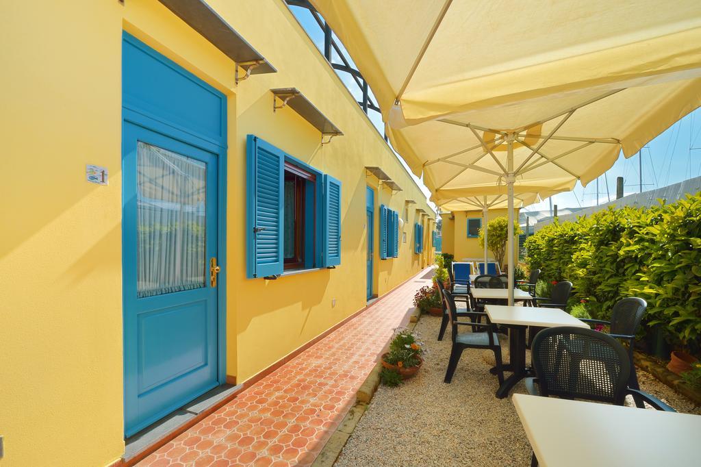 La Capannina Bed & Breakfast Procida Exterior photo